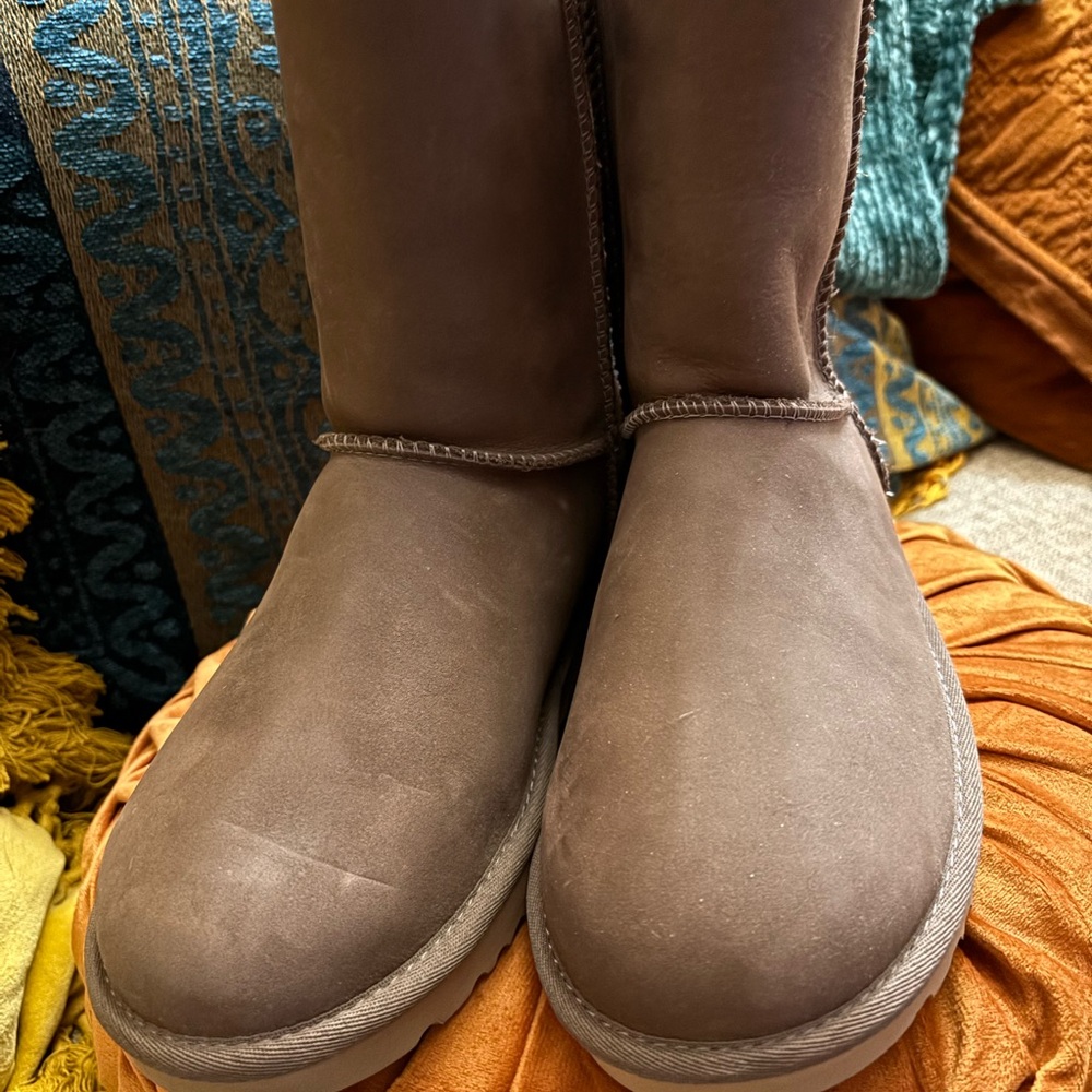 UGG Chocolate Brown Winter Boots